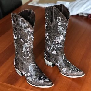 Lane Embroidered Leather Western Cowboy Boots